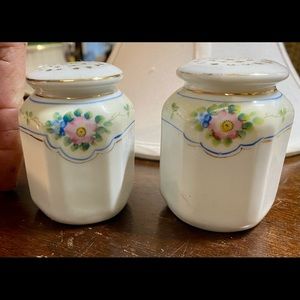 Hand painted nippon China salt pepper shaker